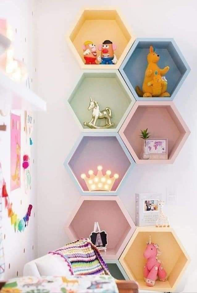 Decor Accents (Lamps, Decals, Night Lights)